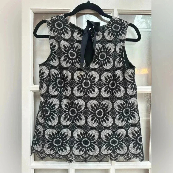 Banana Republic | Gray Black Embroidered Floral Print Bohemian Top Size S - Picture 3 of 10